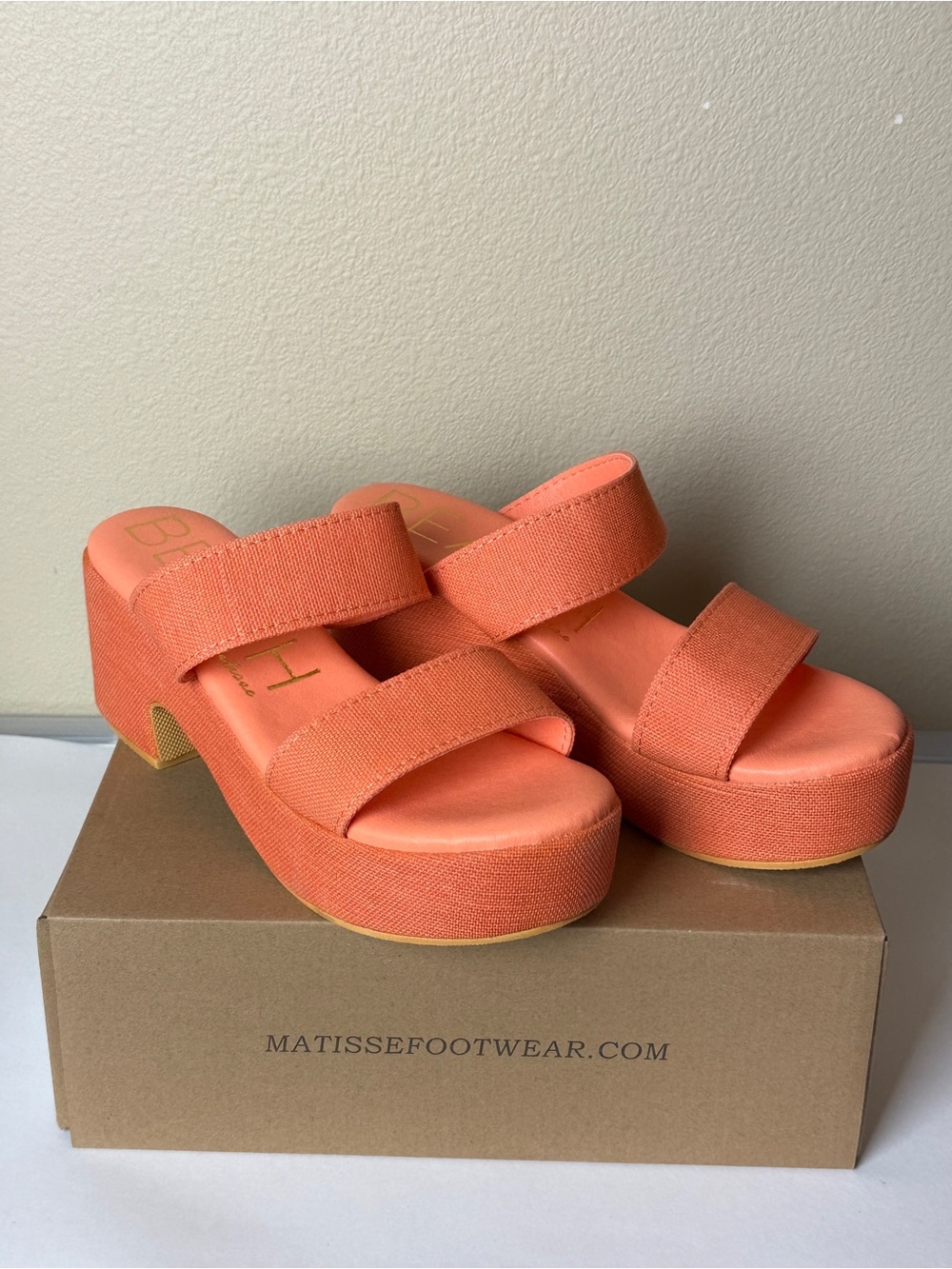 Beach by Matisse Coral Double-Strap Platform Sandals - Size 9